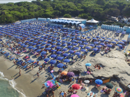 Spiaggia alimini foto con drone